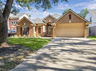 9527 Shadow Gate Ln, Houston, TX 77040