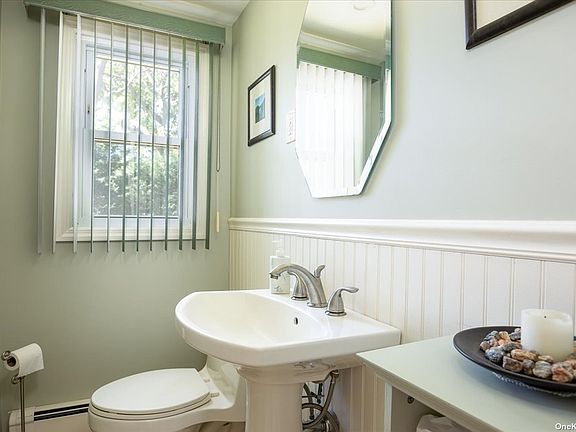 5th image of 54 Charles Ave
