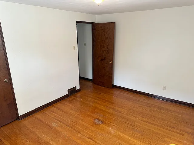 105 Newburn Dr — Photo 14