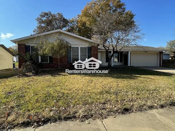 1225 Traverton Dr, Chesterfield, MO 63017