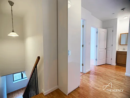 Rented by The Agency | media 15