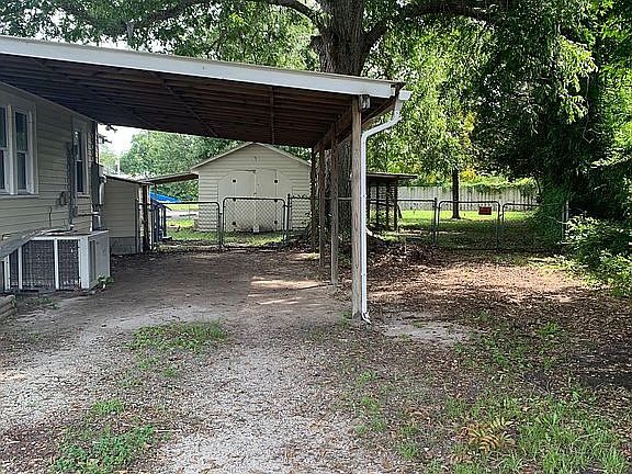 3rd image of 3344 E Railroad Blvd
