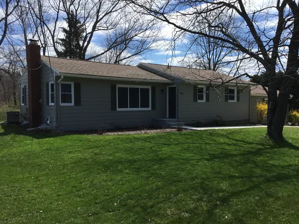 8683 Hartman Rd, Wadsworth, OH 44281