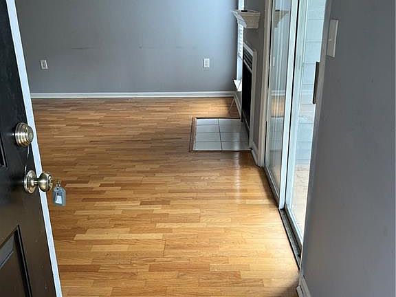 2nd image of 612 Granville Ct