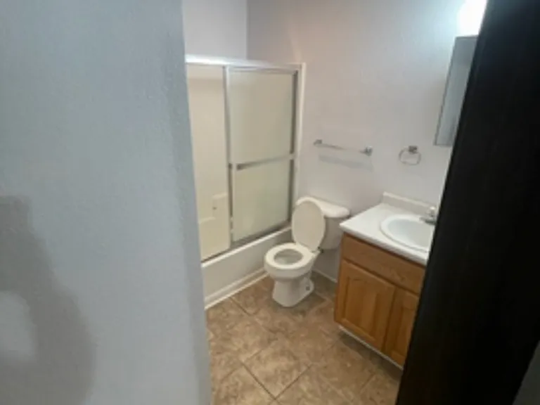 220 Pecan Ave — Photo 4