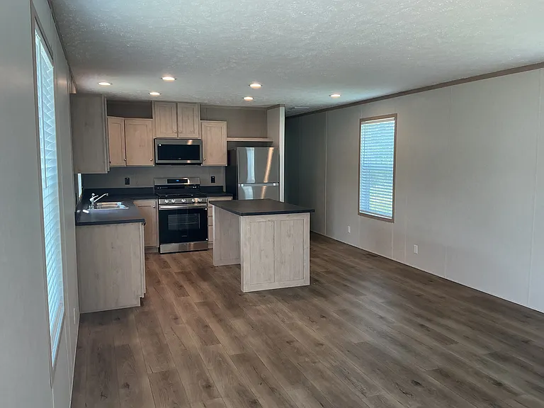 2754 Pear St #128 — Photo 5