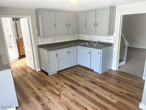 5th image of 3300 Overbrook Dr