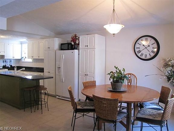 4th image of 833 Worton Park Dr