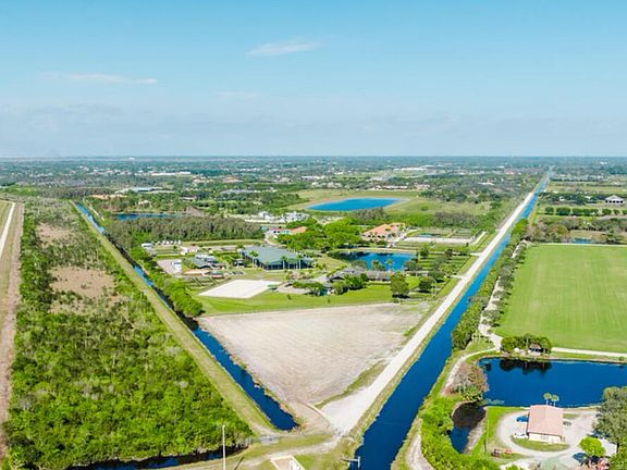 4th image of 6047 140th Avenue S