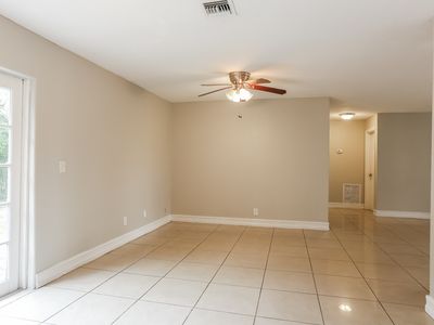 7823 SW 9th St, Pompano Beach, FL, 33068