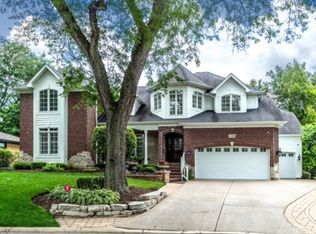 530 Victoria Ct, Naperville, IL 60540