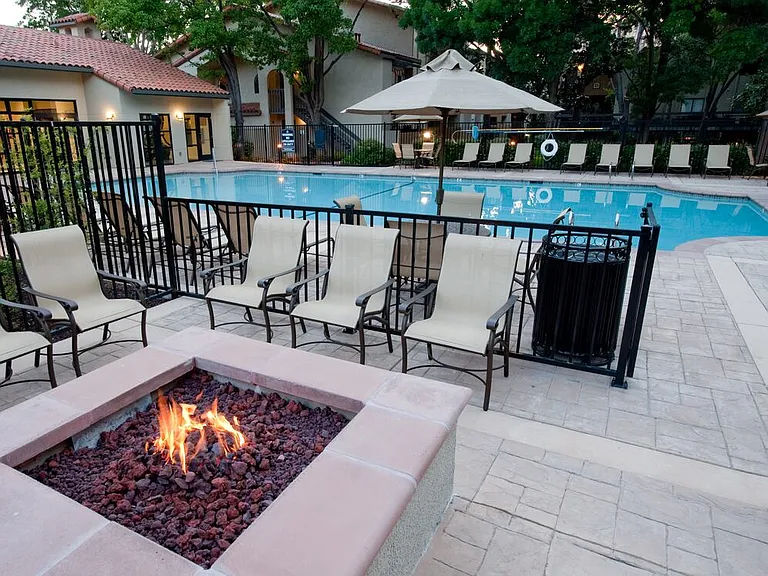 Outdoor Lounge