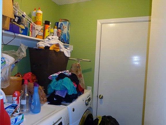 2nd image of 504 Kalmia Dr