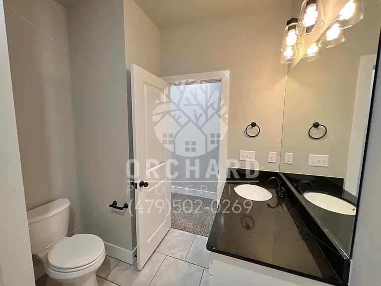 592 Bradford Dr — Photo 15