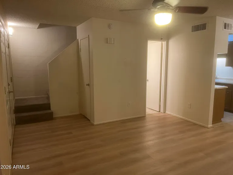 5902 W Townley Ave — Photo 30