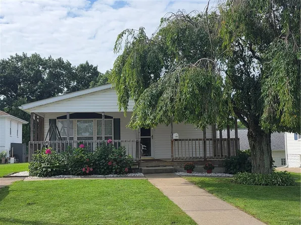1086 Martin Ave, New Kensington, PA 15068