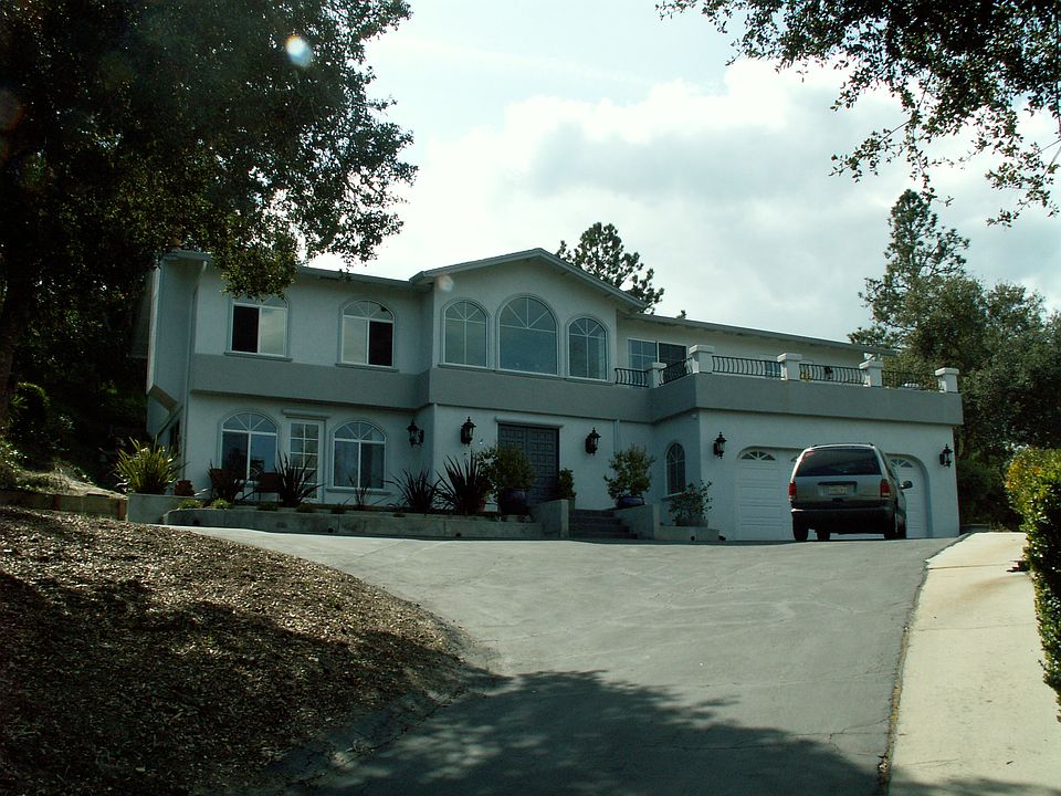 1st image of 122 Alto Sol Ct