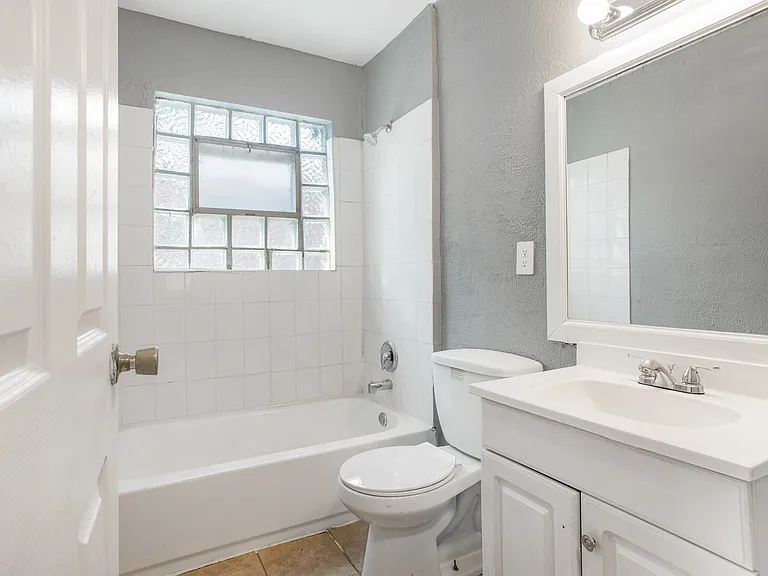 1304 Grant Dr — Photo 16