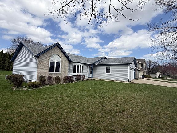 4th image of 5934 Regency Hills DRIVE