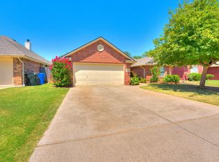 208 Pinafore Dr, Norman, OK 73072