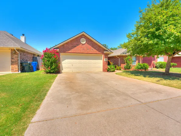 208 Pinafore Dr, Norman, OK 73072