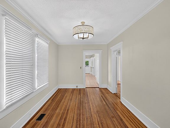 5th image of 1509 Williams St