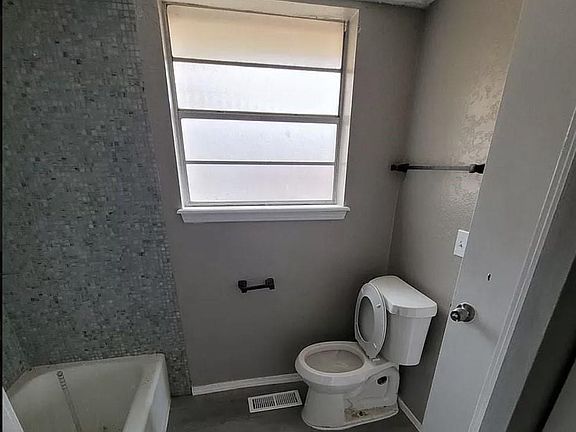 5th image of 11320 Bel Air Pl