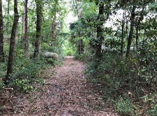 74 White Oak Dr, Crawfordville, FL 32327
