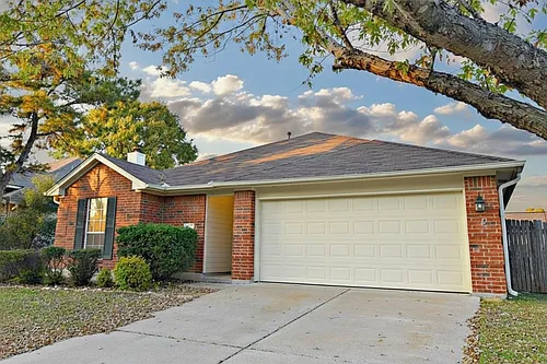 8402 Hillrock Dr Photo 1