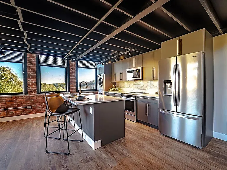 Marbella Lofts — Photo 10