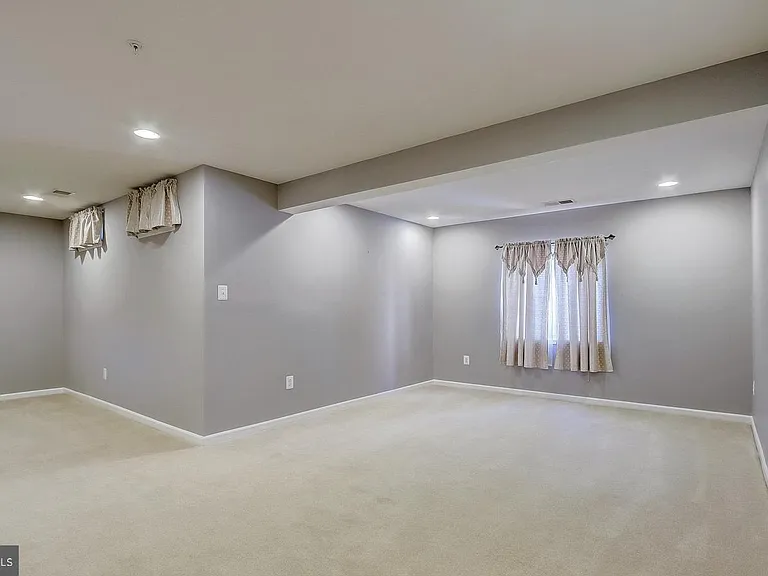 1709 Hayle Dr — Photo 43