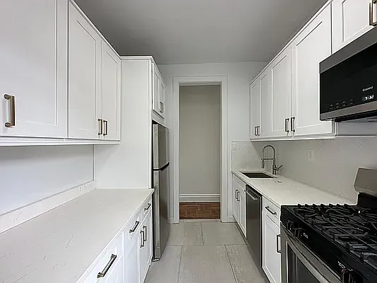 502 West 170th Street — Photo 3