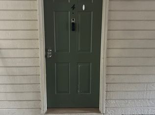 4 Federal Ct, Absecon, NJ 08205