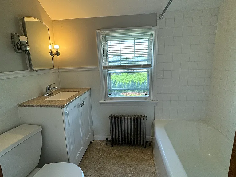 174 Russell St — Photo 28