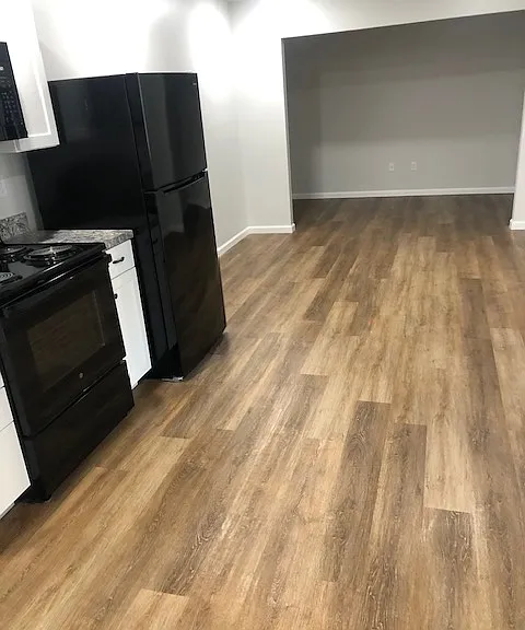 177 Woods Edge Rd — Photo 3