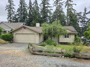384 Selkirk Dr, Camano Island, WA 98282