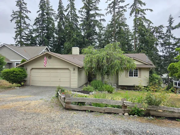 384 Selkirk Dr, Camano Island, WA 98282