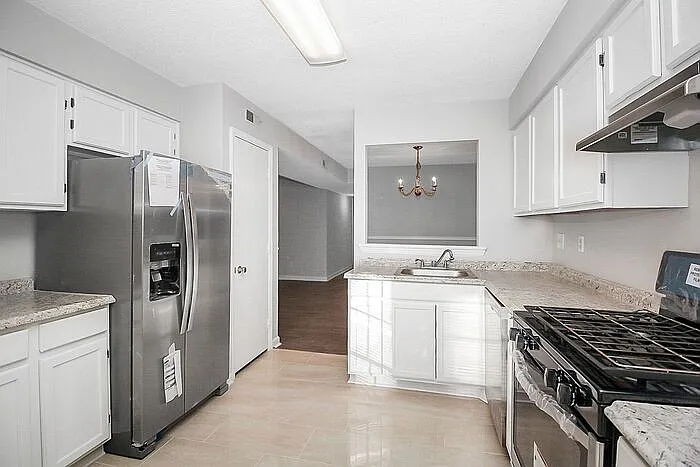 5823 Green Forest Dr #5823 — Photo 15