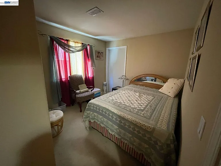 1013 Ridgeview Dr — Photo 13
