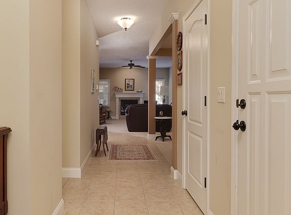 3rd image of 55 Crista Ann Ct