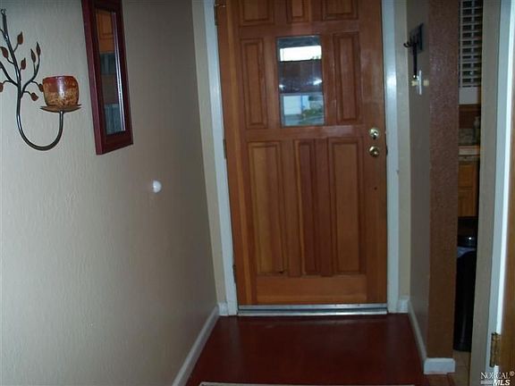 3rd image of 550 Amesbury Dr