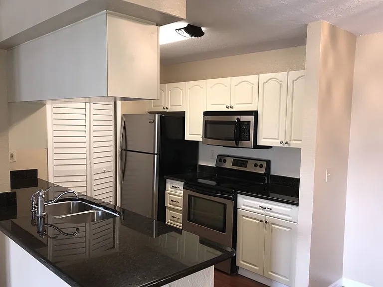 2550 N Alafaya Trl #3300 — Photo 6