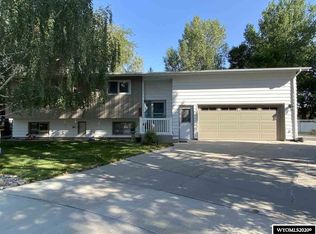 612 Glacier Cir, Riverton, WY 82501