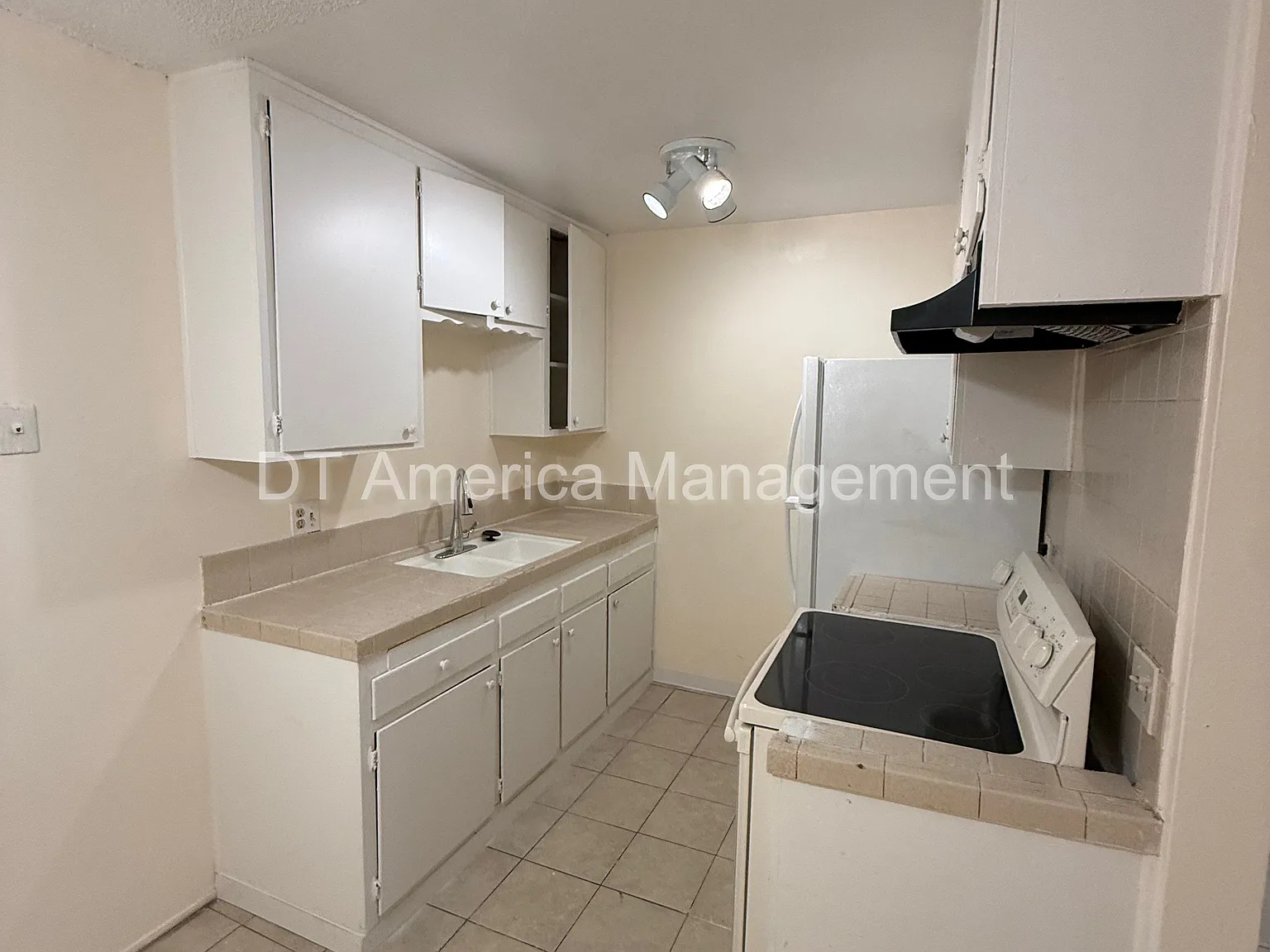 1 bed, 600 sqft, $1,550 — Photo 3