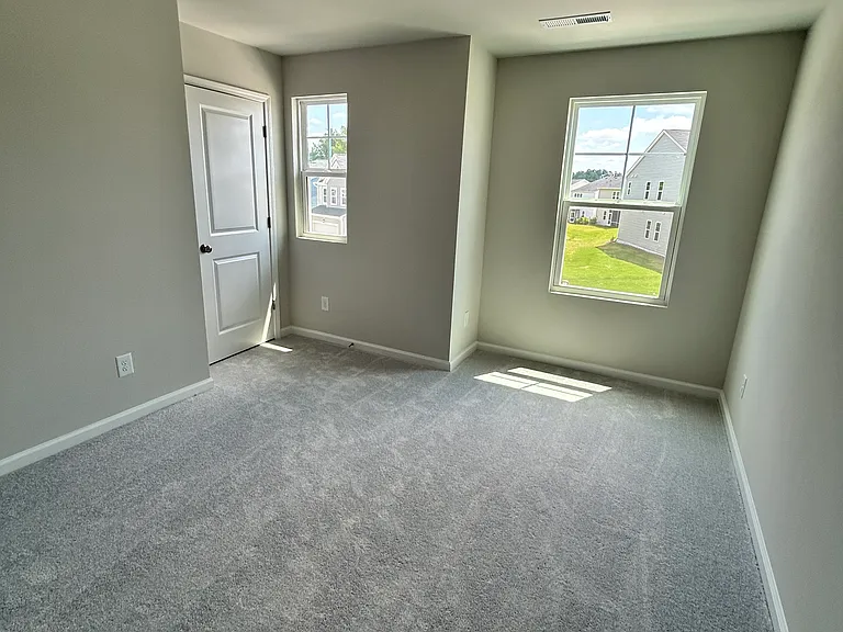 2209 Cape May Ln — Photo 35