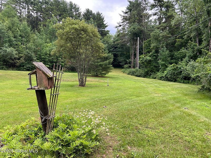 3rd image of 609 Baron Way Lane