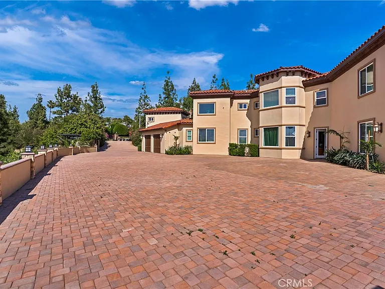 7231 Brandon Ct — Photo 13