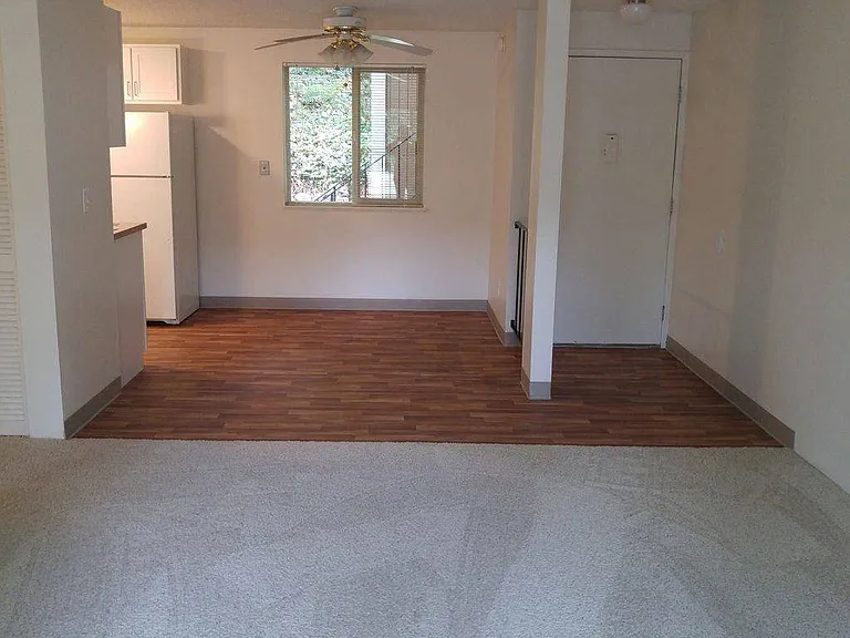 1 Bedroom - Living and Dining Rooms 1 Bedroom - Living and Dining Rooms