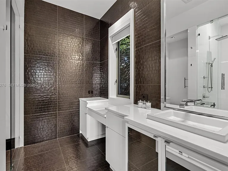 760 S Mashta Dr — Photo 26
