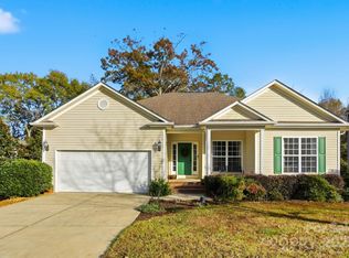 912 Gold Finch Cir, Fort Mill, SC 29715